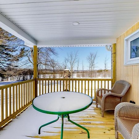 Villa Finger Lakes Stunner à Dundee Extérieur photo