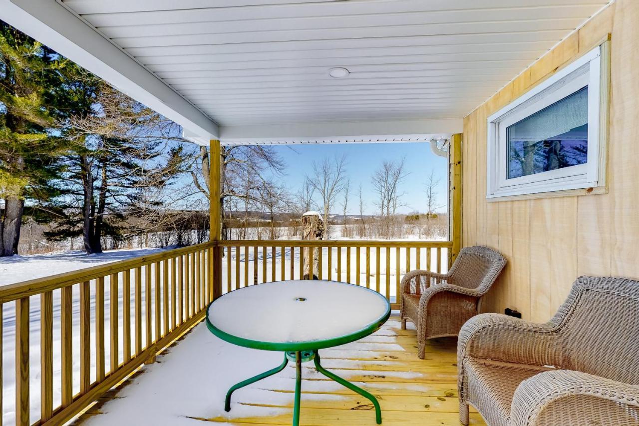 Villa Finger Lakes Stunner à Dundee Extérieur photo